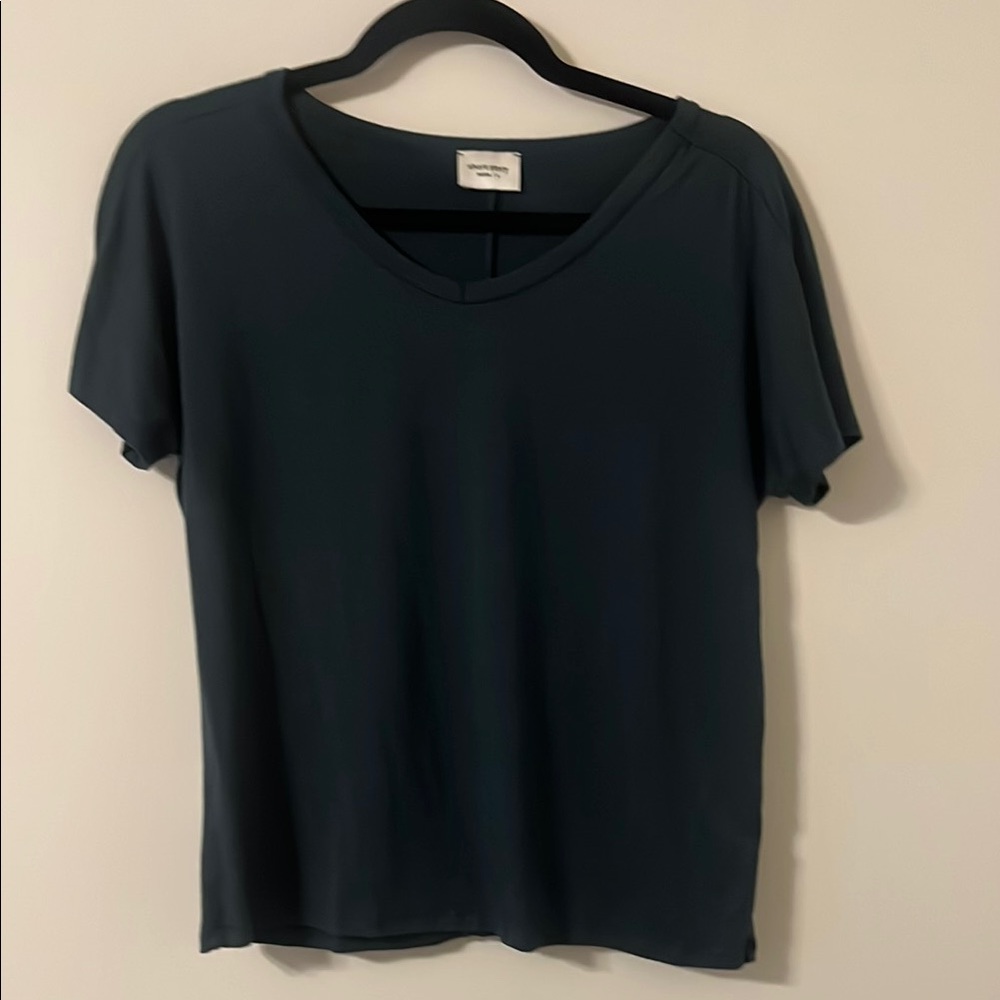 Short Story Petite Small Green v-neck short Sleeve Top
